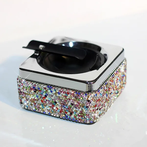 Роскошная пепельница для сигарет с алмазной вставкой белыми кристаллами дома и