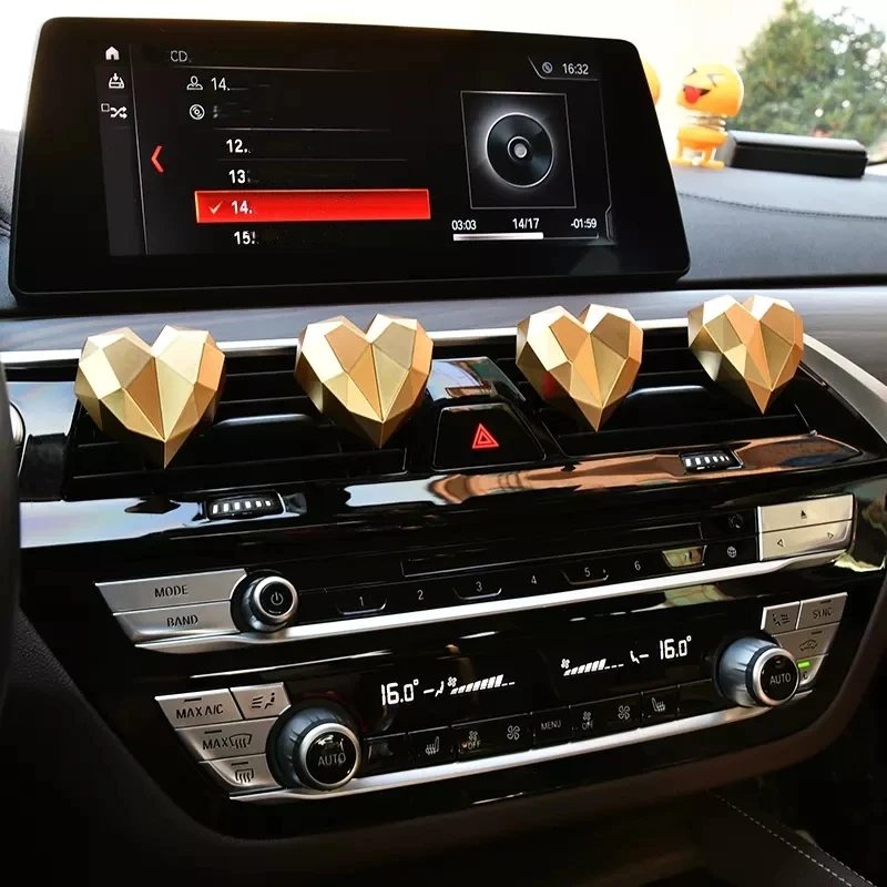 

Love Heart Car Air Freshener Car Fragrance Perfume Clip Diffuser Car Vent Scent Parfum Diffuser Auto Decor Interior Accessories