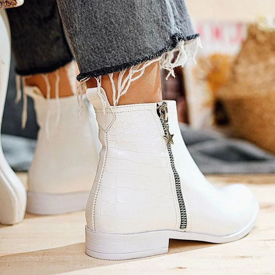 

Women Boots Limoya Amy White Croco Zipper Detailed Boots