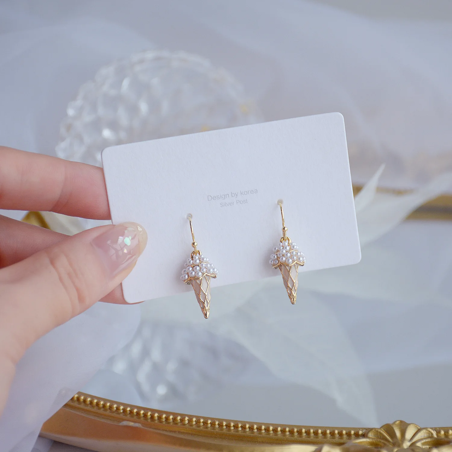 

South Korea's New Design Exquisite And Lovely Cream Pearl Ice Cream Earrings Hook Pendant Female Accessories Jewelry