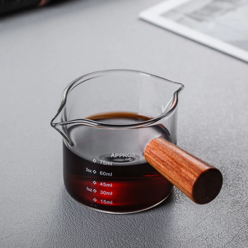 

Heat-resistant Glass Measuring Cup with Scale Milks Cup with Wooden Handle High Borosilicate Glass Cups CANQ889