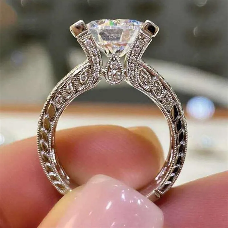 

Fashion luxury women's zircon ring romantic wedding party accessories Valentine's Day temperament charm jewelry gift wholesale