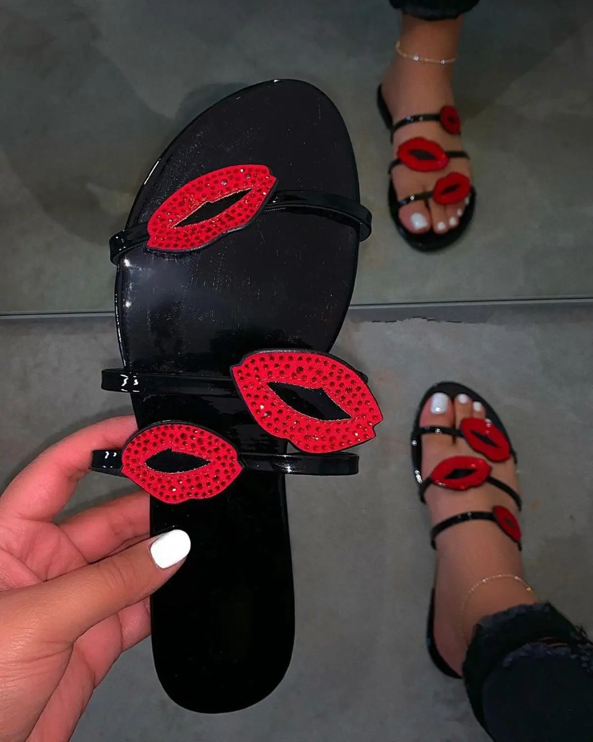 

Ladies's Summer Slippers Female's Sexy Red Lips Slippers Women's Fashion Leisure Beach Flip-flops Home Bathroom Non Slip Sandals