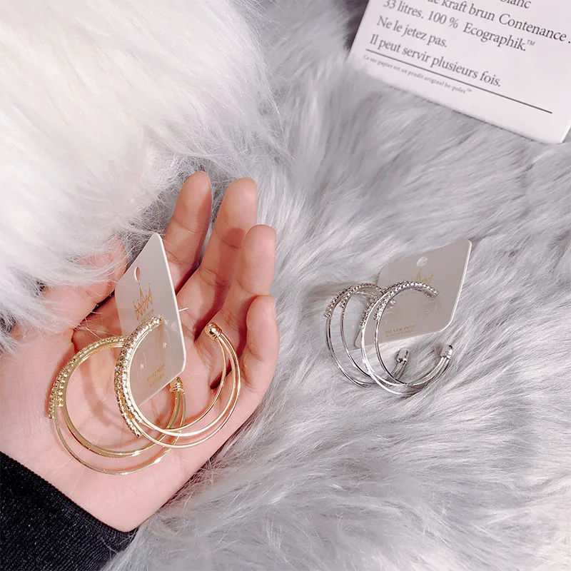 

Earrings 2020 Trendy Paired Things Big Luxury Round Hoop Star Earrings Jewelry With Stone for Women Fashion