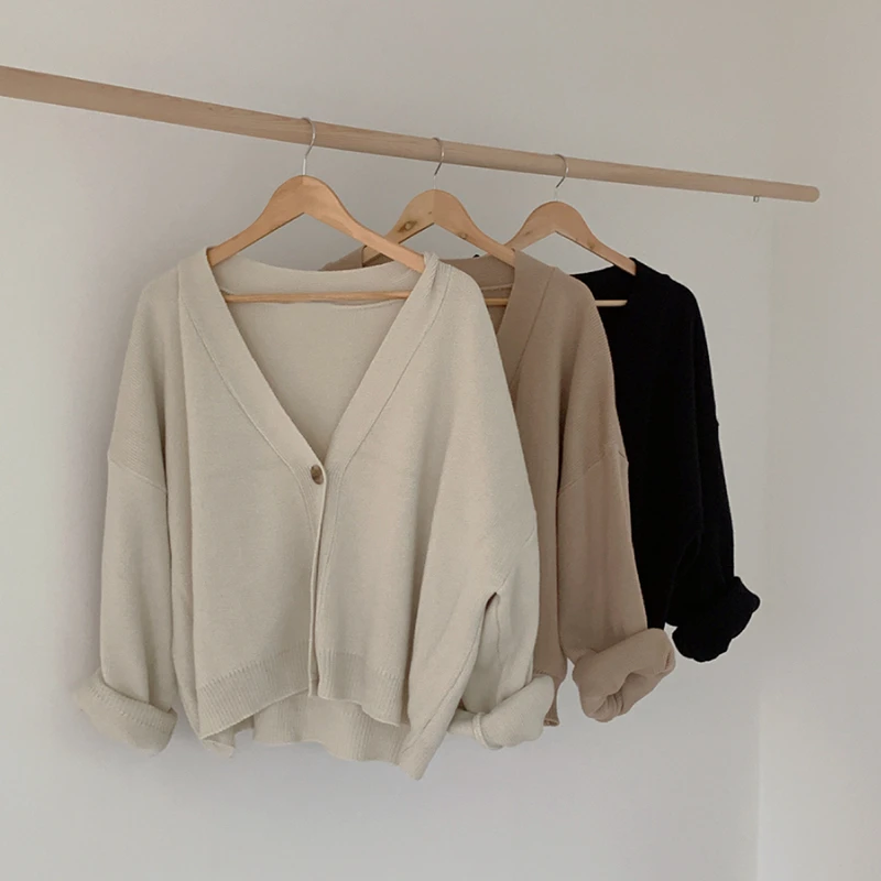 

Thick Sweater Women Oversized V-Neck Cardigans Spring Autumn Chic Knitted Loose Tops Casual Fashion Female Warm Coat