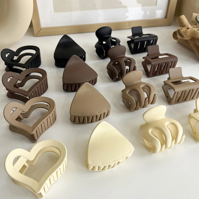 

Milk Tea Coffee Color Hair Clip Love Heart Triangle Hair Claws Square Acrylic Hair Clips Clamps Ponytail Hair Holder Headwear