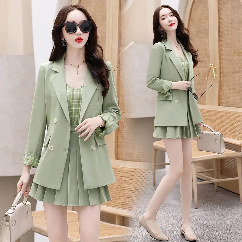 

Women's suits early autumn new fashion is double-breasted lapel suit casual strap temperament pleated skirt set three-piece