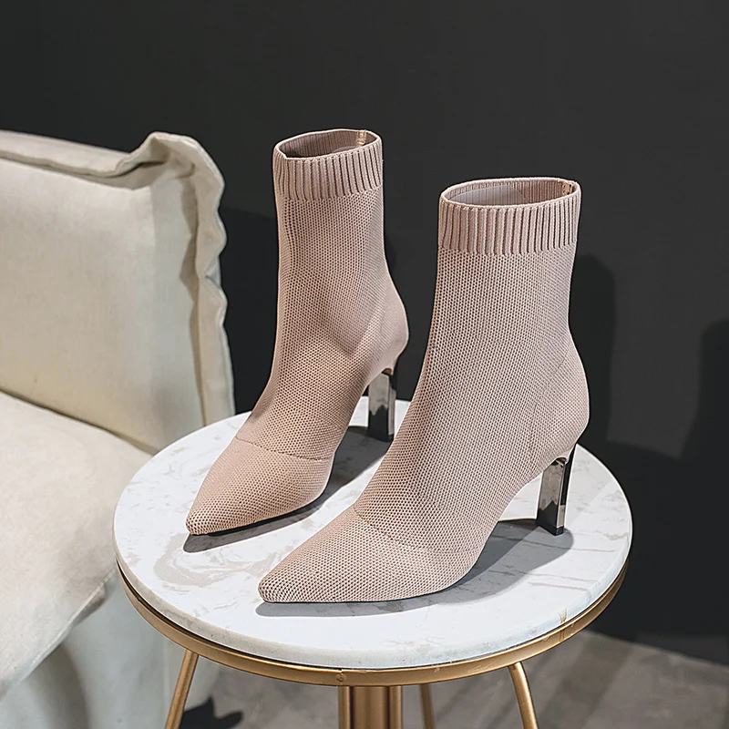 

2021 New Metal Blade Heels Socks Boots Women Stretch Fabric Elastic Stilettos Heel Pointed Toe Ankle Boots Shoes Woman Boats