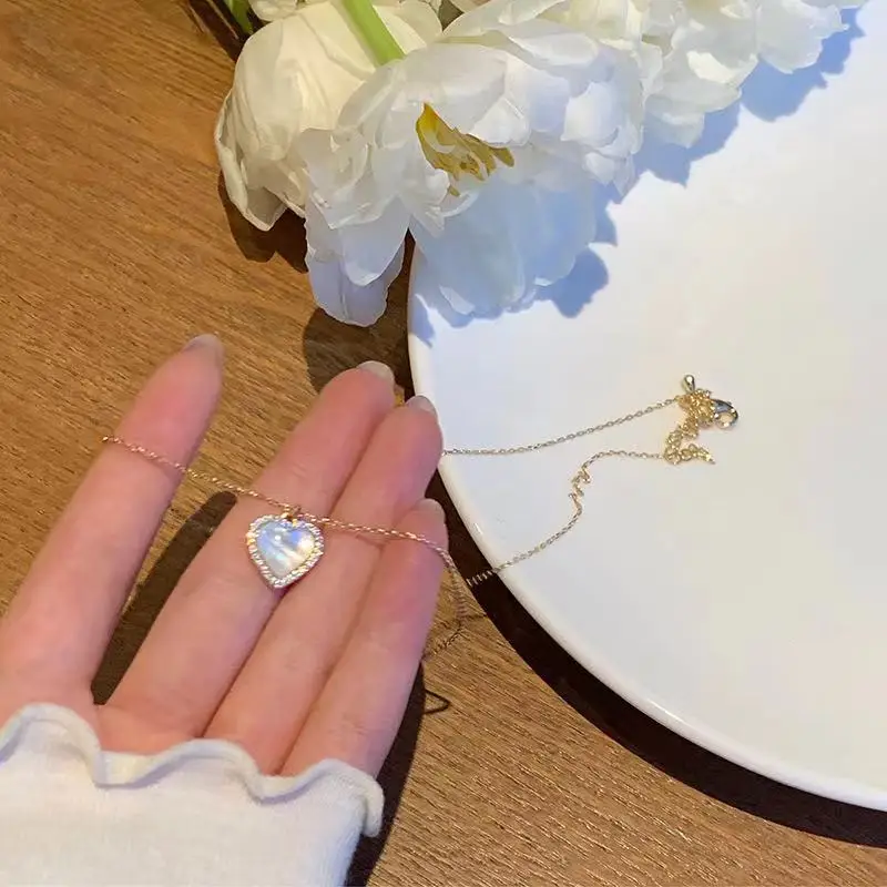 

2021 новый корейский 925 стерлингового серебра в виде ракушки с подвеской в форме сердца для женщин нишу дизайн ключица цепочка ожерелье свети...