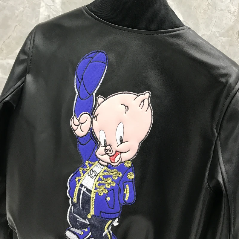 2020 Весенняя короткая бейсбольная форма с вышивкой свиньи кожаная куртка из