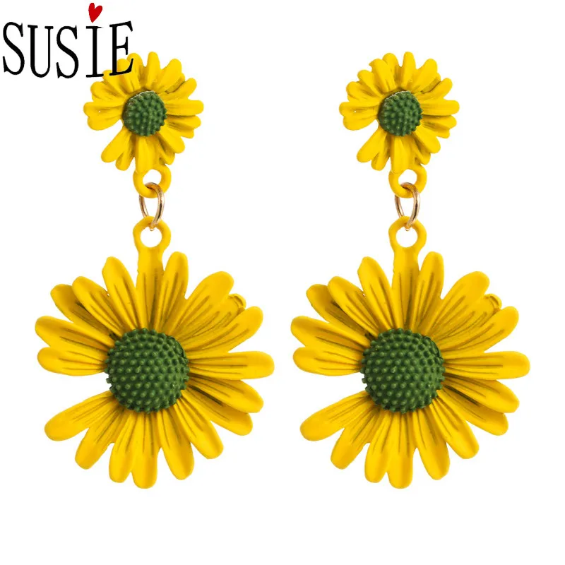 

LOVE SUSIE Fashion Earrings Small Daisies Shape Cute Sunflower Elegant Earring Accessories Jewelery Girl Gift