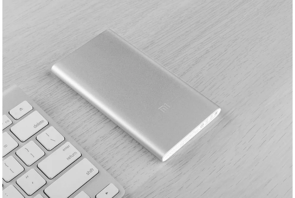 Xiaomi Mi 5000 мАч Внешний аккумулятор 2 портативное зарядное устройство тонкий 5000 мАч Внешний аккумулятор для Iphone samsung huawei