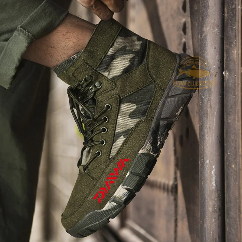 

2021 Outdoor fishing Boots DAIWA Non-slip fishing shoes Canvas high-top men's desert boots Mountaineering fishing shoes