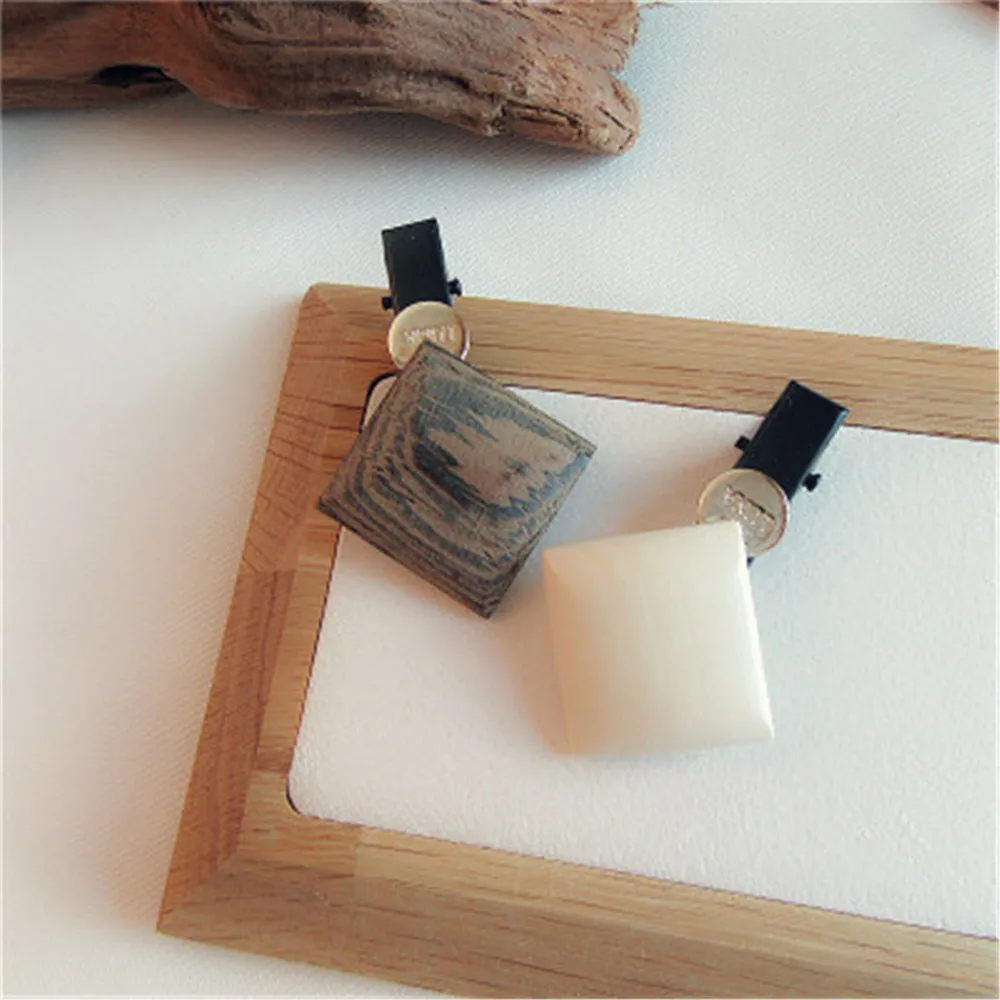 

Korean Wooden Hair Clip Simple Geometric Triangle Clip Bangs Clip Duckbill Clips Hair Clip Barrette Hairband Hair Accessories