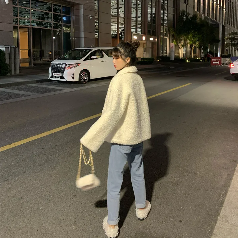 

2020 Winter Thicken Warm Teddy Fur Jacket Coat Women Casual Overcoat Fluffy Cozy Loose Outerwear Female Warm Soft Fur Jacket