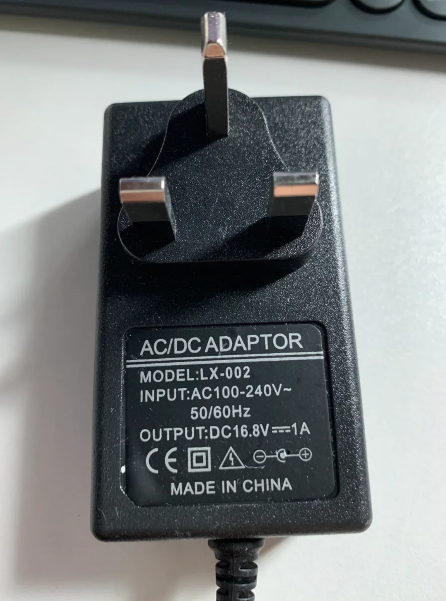 

Зарядное устройство для массажера