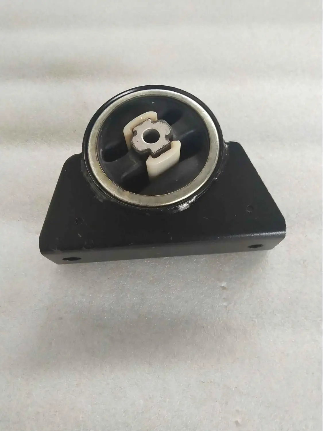 Кронштейн для переднего двигателя Chevrolet OEM 9049286 96328612|Вал двигателя| |