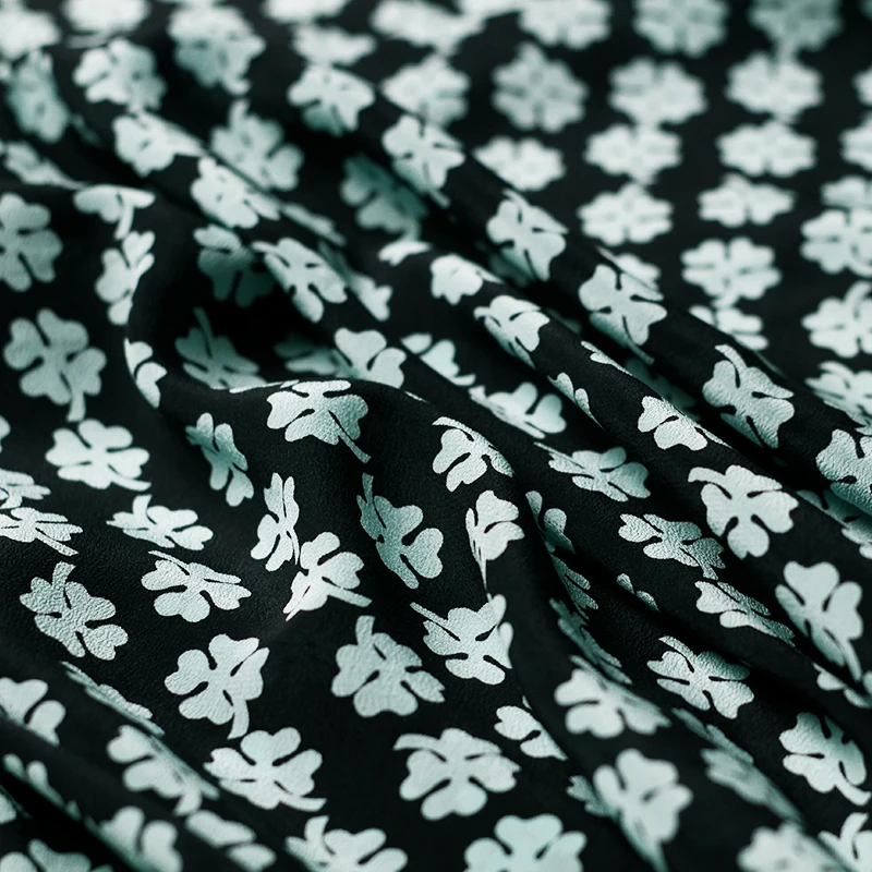 Высококачественная изготовленная на заказ клеверная печатная 100% шелковая ткань