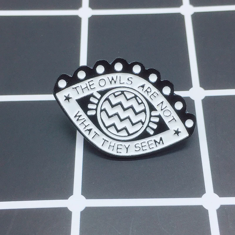 Черные глаза похожие на совы это не то что они выглядят значок личность модный