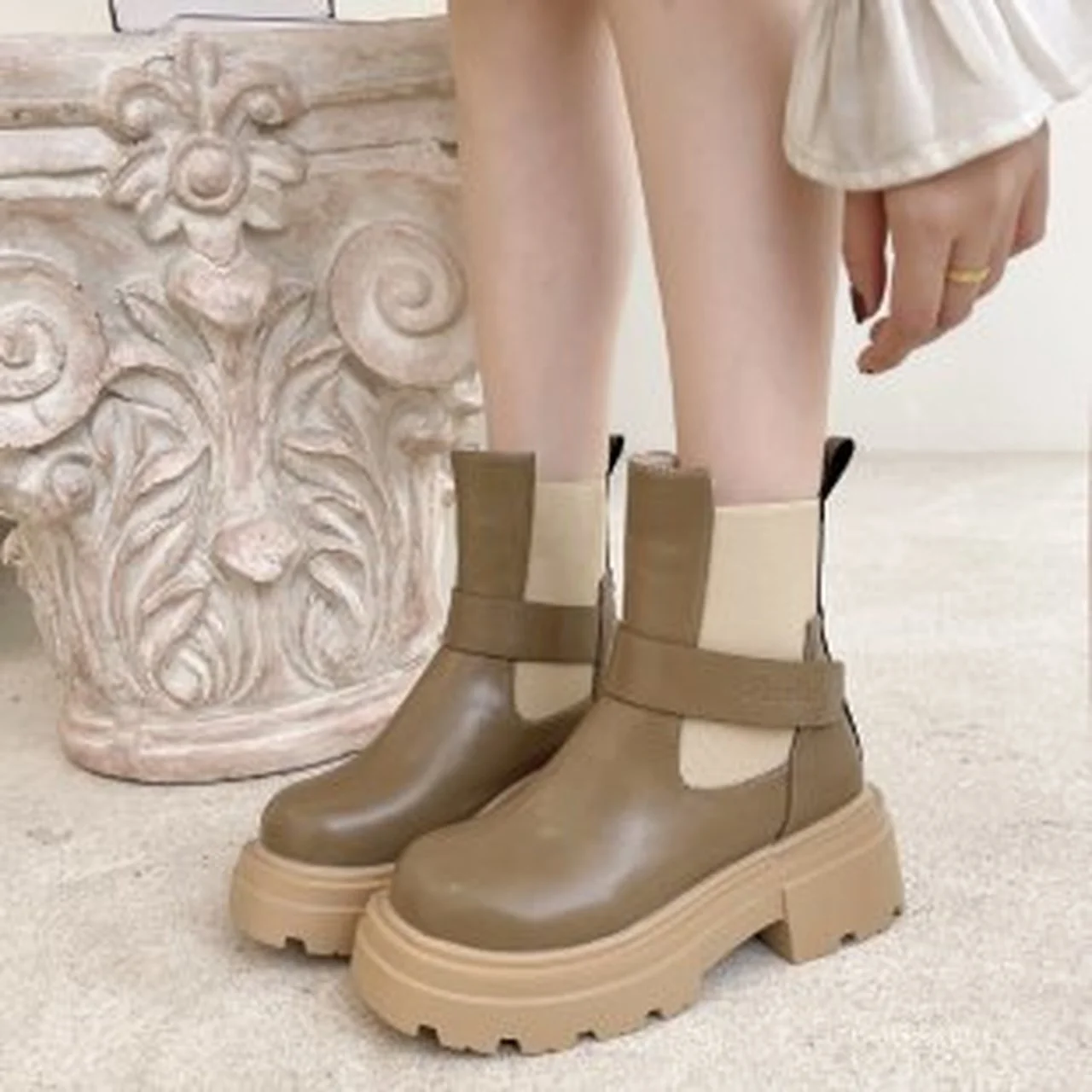 

Autumn Winter Martin Boots Women's Shoes Leather Ankle Shoes Women High Heel Short Boots Round Toe Middle Heel Ladies Boots