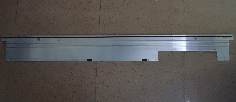 

2 Pieces/lot LE60A5000 screen JE600D3LB4N LED strip B1824-0 MA01 130312-N5 68LED 676MM