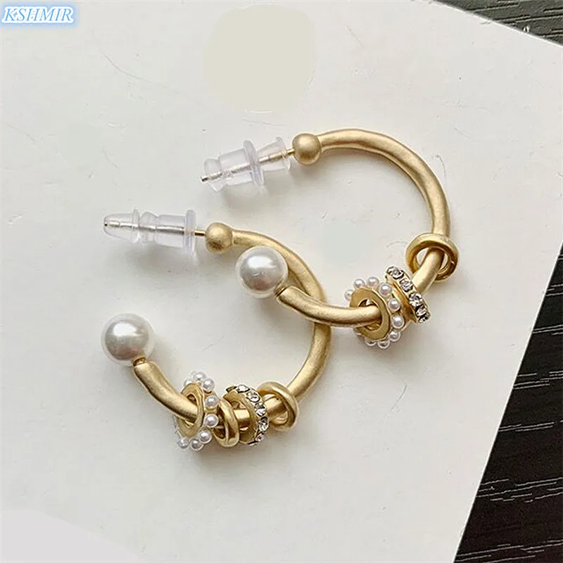 

Kshmir Korean style C word earrings personality fashion new simple metal texture frosted earrings for women's party earrings