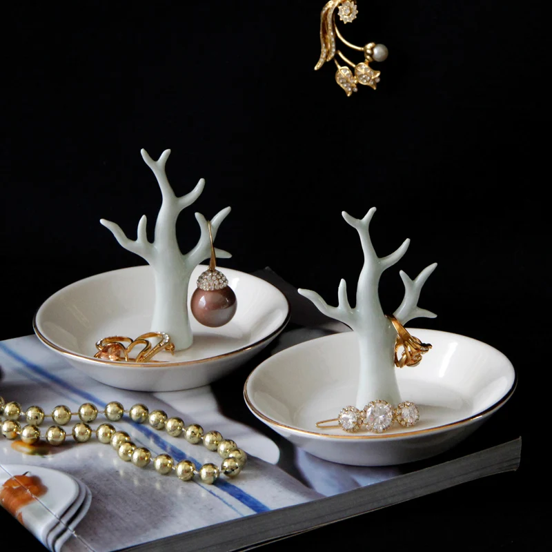 Керамический лоток для хранения ювелирных изделий в скандинавском стиле