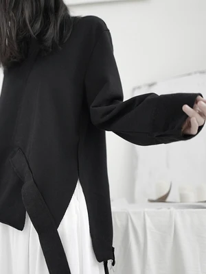 Женская Асимметричная толстовка черная свободная с круглым вырезом и длинным