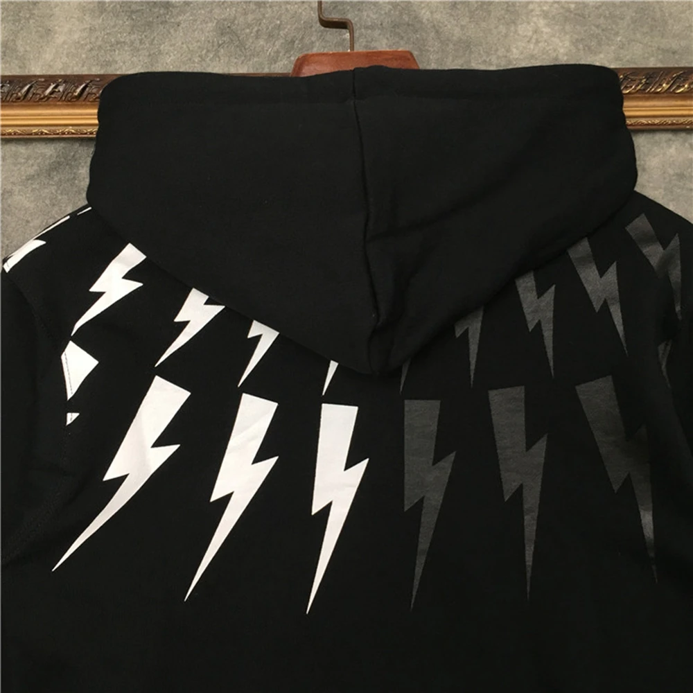 

100% Cotton Men's Hoodies With Black and white lightning stitching Print Sweatshirt Men Sweaterwear DD|41935D538