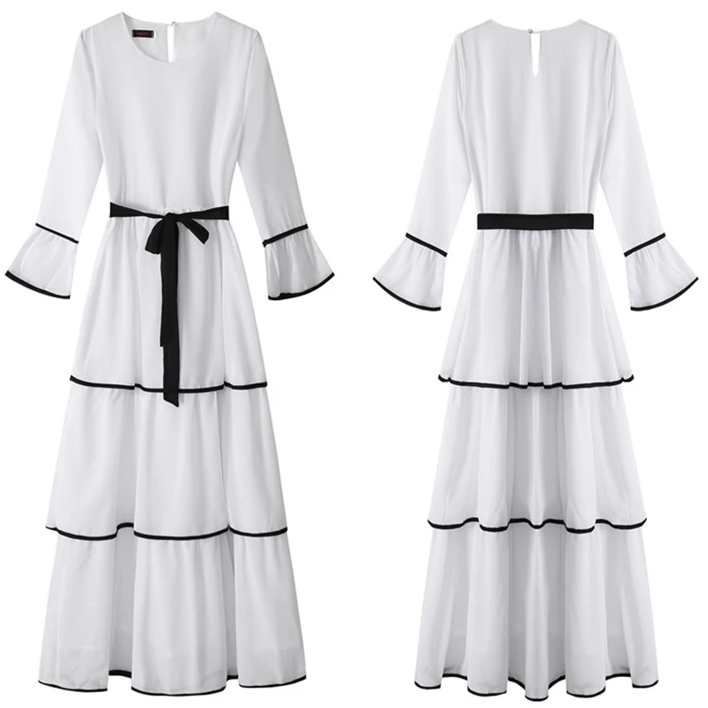 Мусульманское женское платье белое с круглым вырезом и расклешенными рукавами