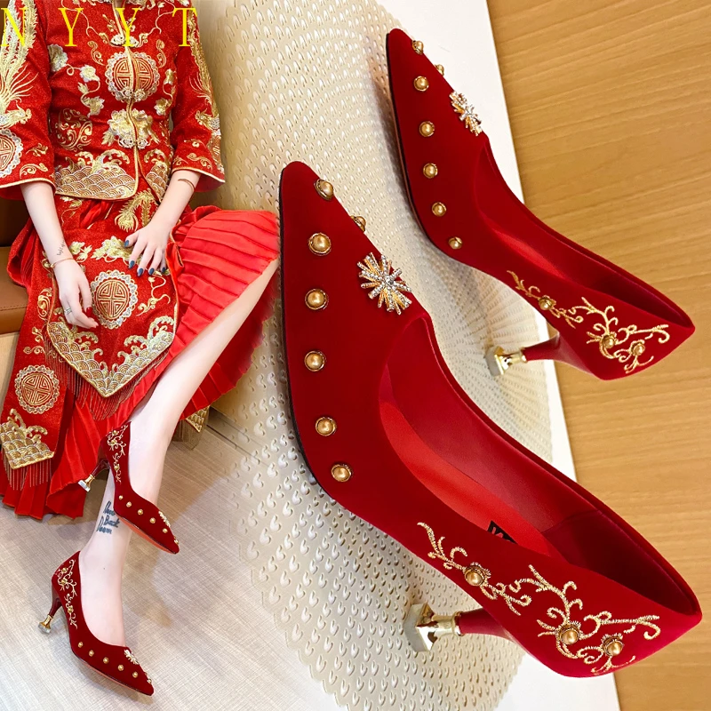 

Chinese Style Vine Leaf Heel Bridal Wedding Shoes High Heels Pointed Toe Red Satin Women Suede Shoes Shallow Shoes Woman‘s Pumps