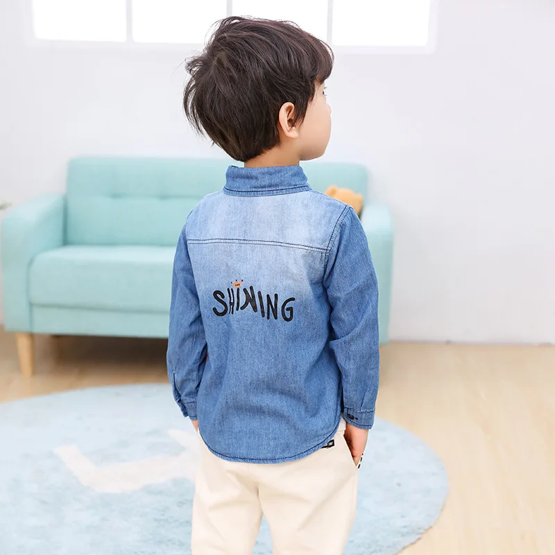 Модные комплекты одежды для маленьких мальчиков с героями мультфильмов