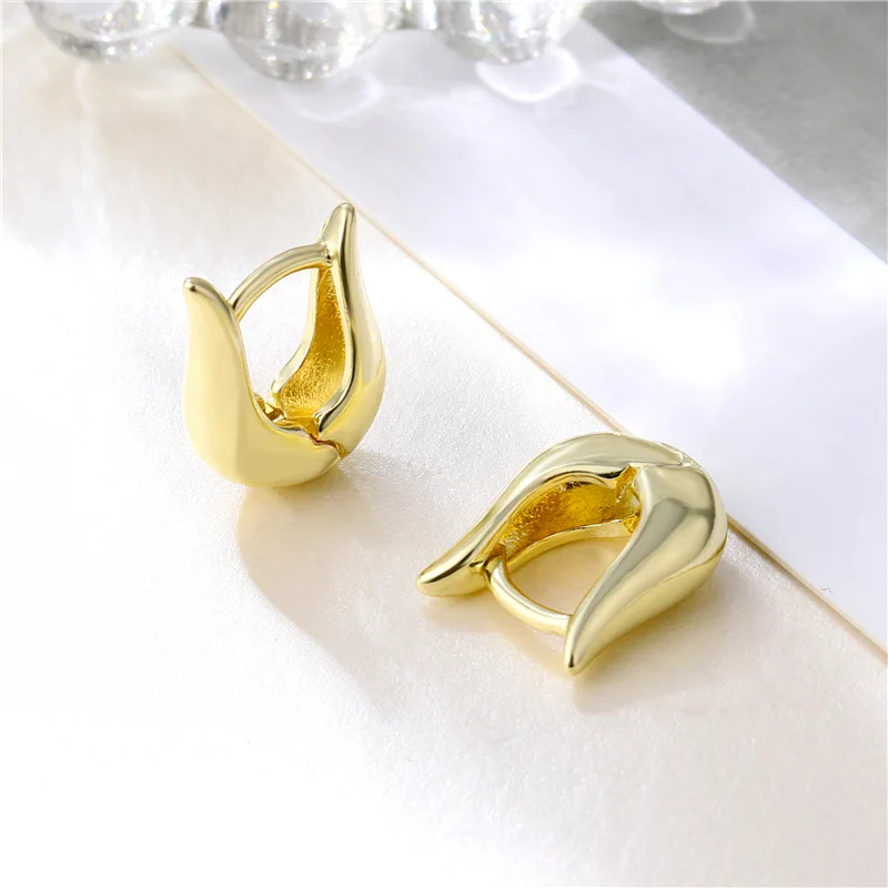 

Geometric Earrings for Women 2021 New Gold Small Hoop Cute Earings Copper Smile Face Heart Bowknot Simple Style Korean European