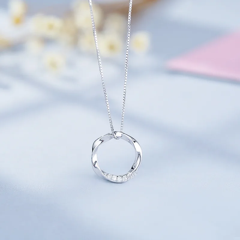 

Sterling Silver Necklace Elegant Simple Small Pendant Women's Necklace Versatile Literary Temperament Clavicle Chain Jewelry