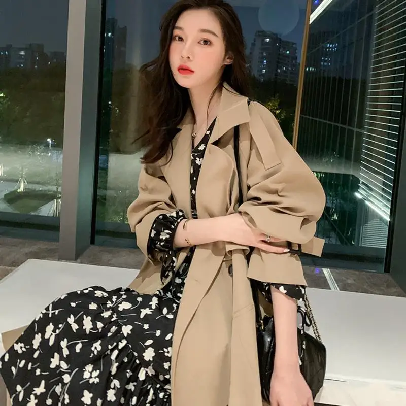 

Khaki windbreaker women's small mid-length autumn England style loose temperament design coat casual coat