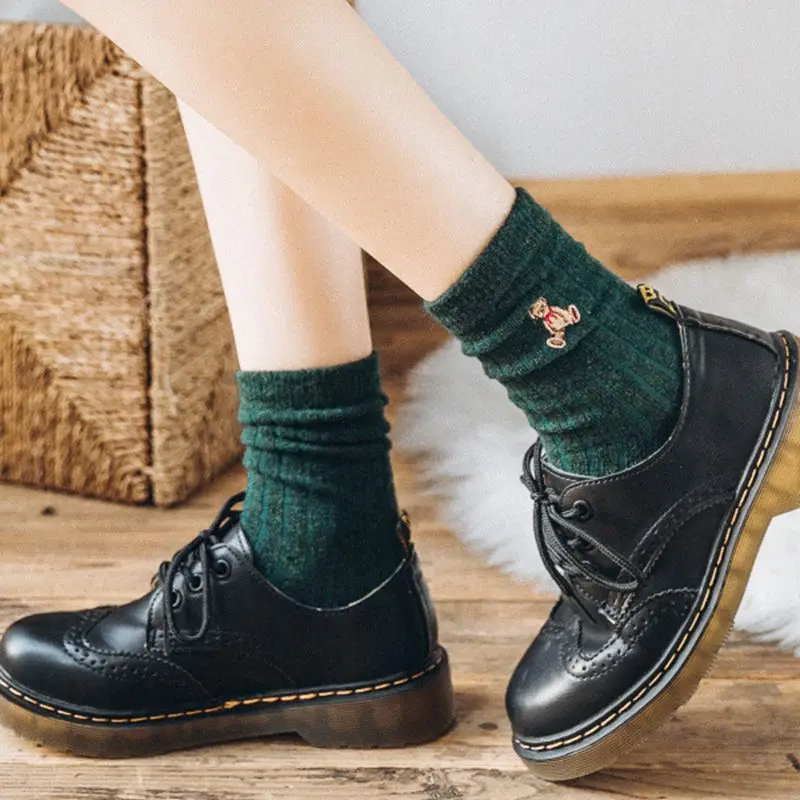 Винтажные женские шерстяные носки с вышитым медведем милые Осенние Теплые Носки