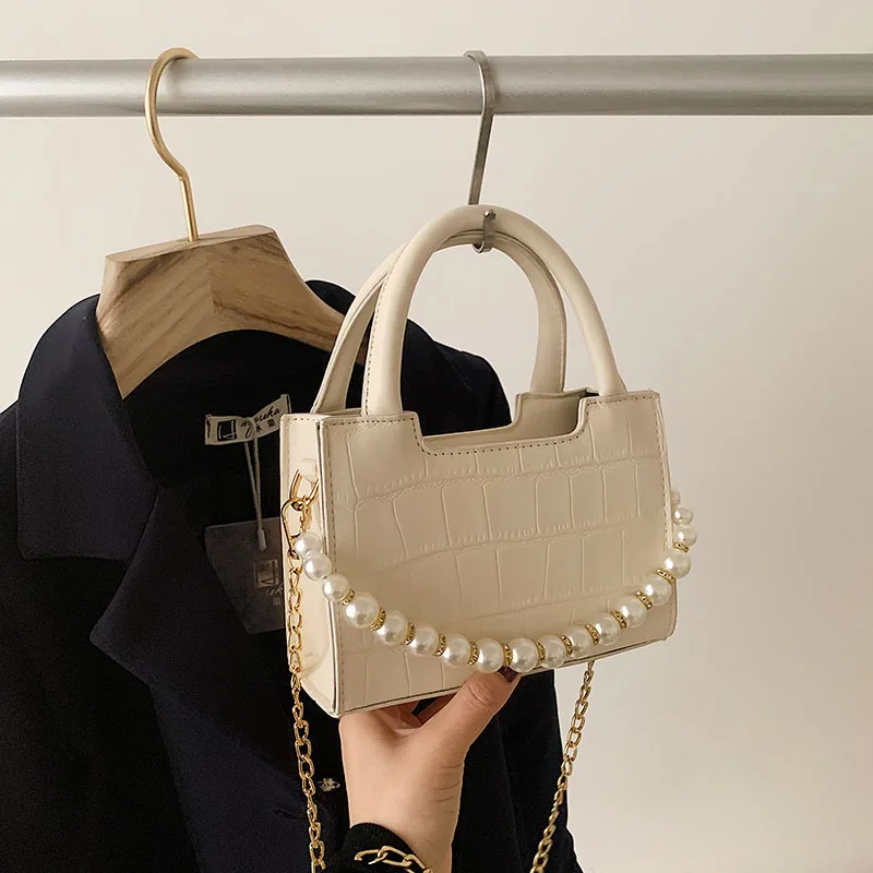 

High Quality Portable Small Square Bag Female Bag 2021 Net Red New Trendy Fashion Pearl Chain Messenger Bag Ladies Shoulder Bag