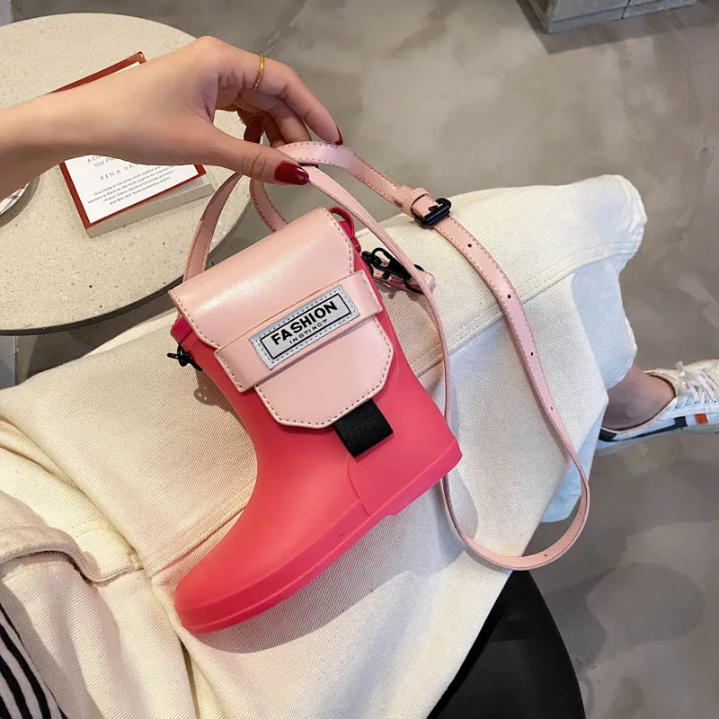 

Fashion rain boots mobile phone bag trendy female bag cartoon mini one-shoulder messenger bag 2021 new ladies PVC coin purse