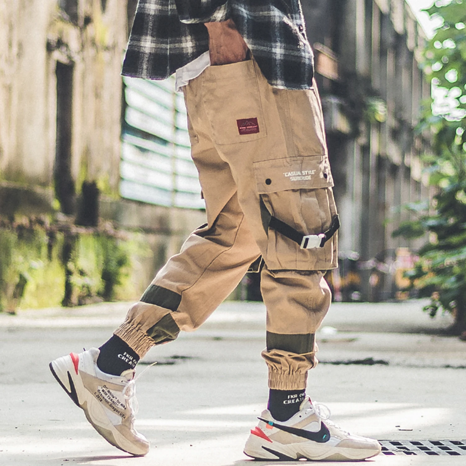 Брюки карго мужские с несколькими карманами эластичные джоггеры боковыми