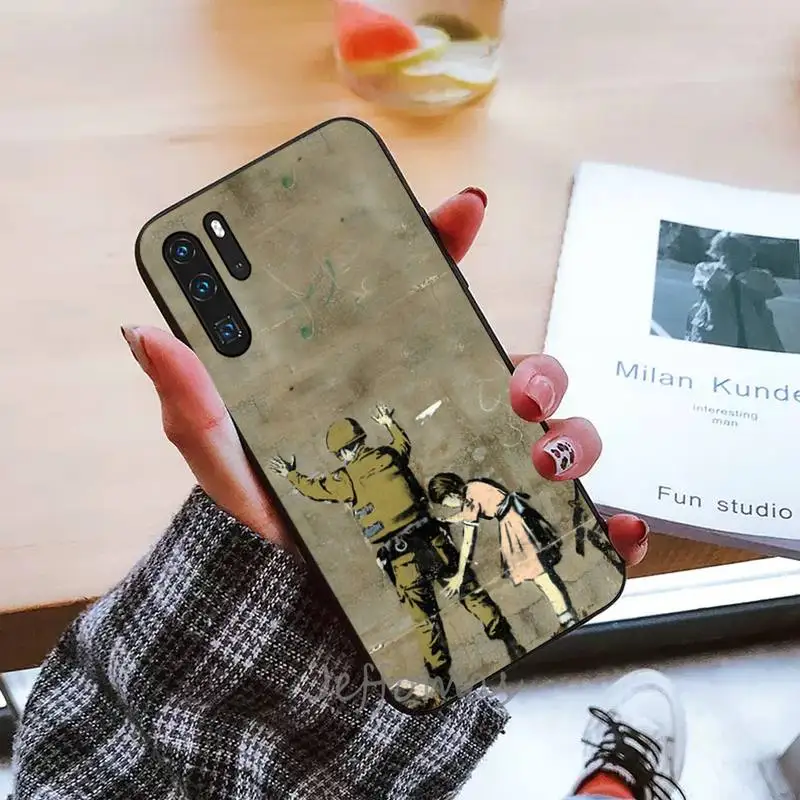 

Street Art Banksy Graffiti Phone Case For Huawei honor Mate P 9 10 20 30 40 Pro 10i 7 8 a x Lite nova 5t
