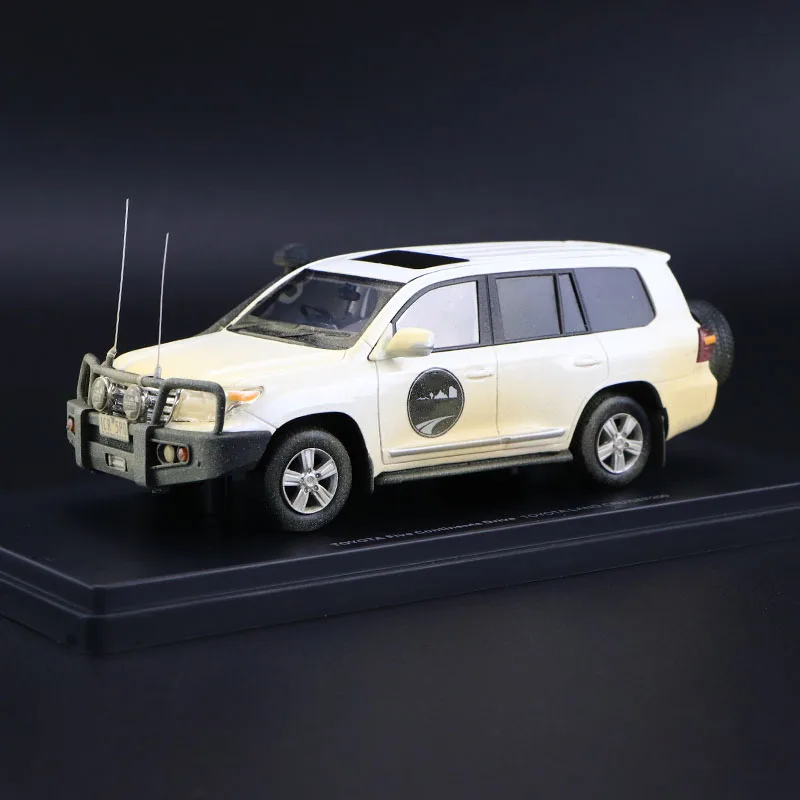 1/43 Масштаб литья под давлением Смола накладной Prado Land Cruiser модель автомобиля