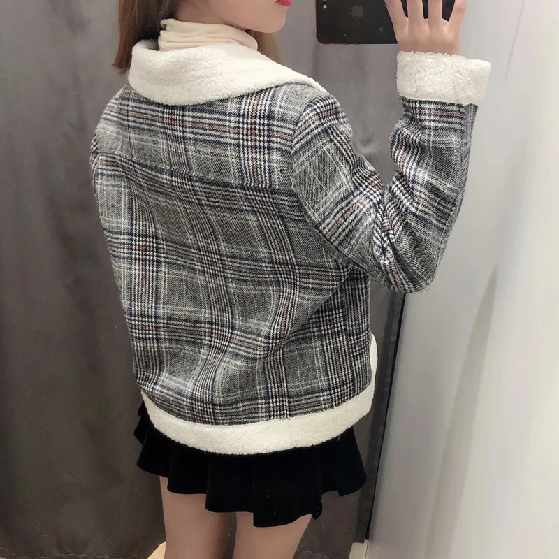 

Fall Winter 2020 Woman Vintage Plaid Jacket Women Warm Jacket Fashion Lapel Collar Warm Faux Fur Fleece Coat Female Chic Tops