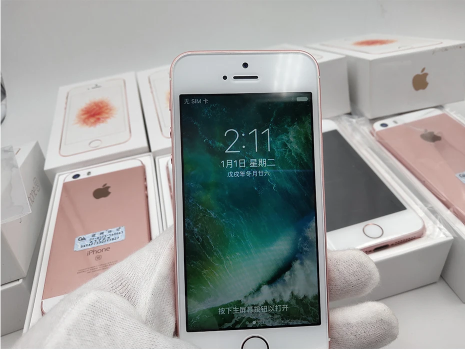 Б/у разблокированный Смартфон Apple iPhone SE с отпечатком пальца 4G LTE 2 Гб ram 16 Гб rom Touch ID мобильный телефон
