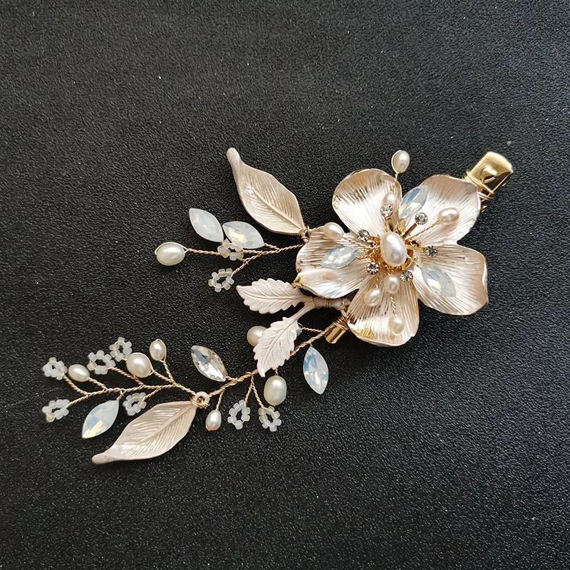 

SLBRIDAL Handmade Rhinestone Crystal Freshwater Pearls Flower Bridal Hair Clips Barrettes Wedding Hair Accessories Women Jewelry