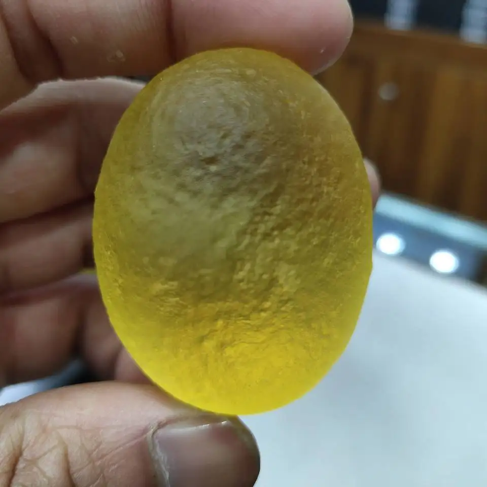 

120g Yellow GEM MOLDAVITE Meteorite egg Impact Glass Czech