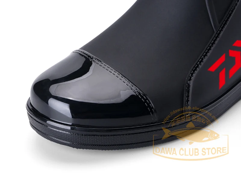 Daiwa Non-slip Outdoor Shoes Fishing New DAWA Warm Fishing Water Shoes Rain Boot Fish Flapping Shoes Size 40-44 Fish Shoes