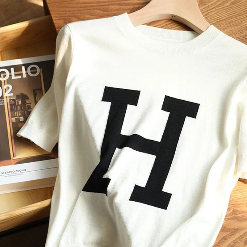 

High-end minimalist H-house Letter Summer thin ice silk knitted T-shirt bottom shirt women's oversized fashion loose O-neck top