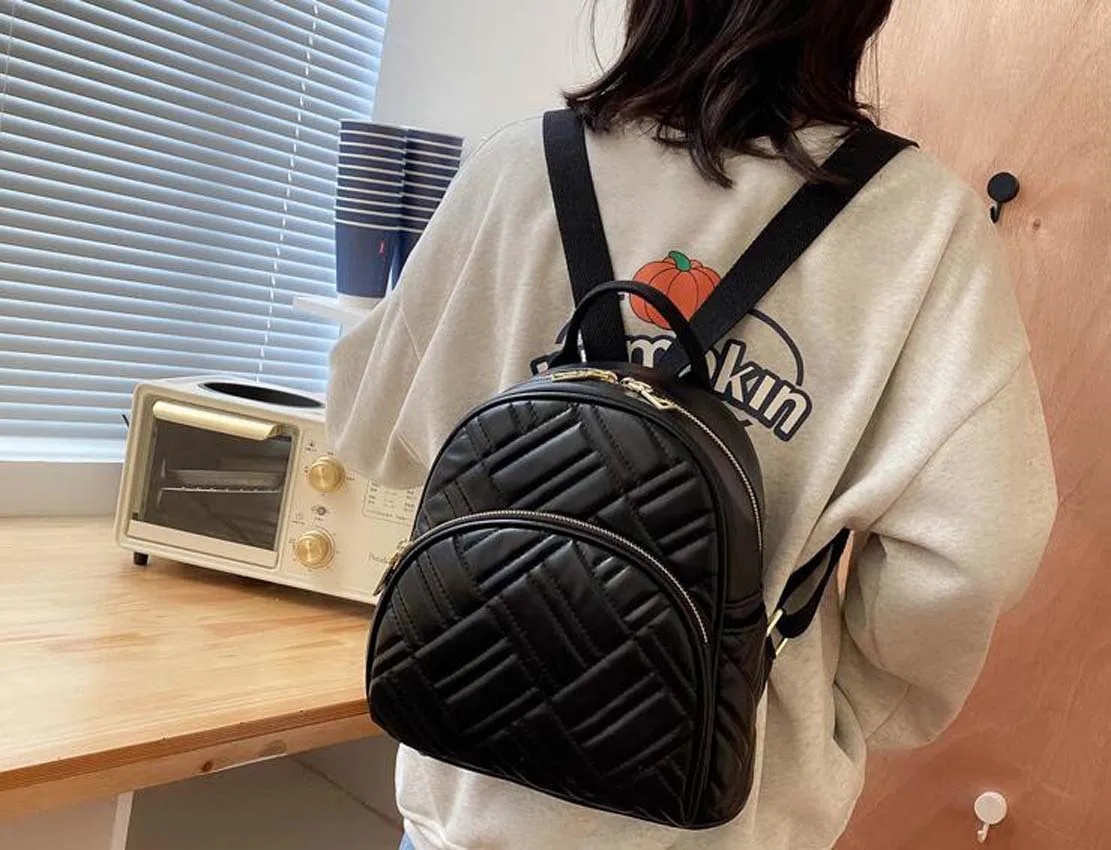 

Hot sale Free shipping fashion new style pu leather backpack women's casual small Diamond Lattice Double shoulder bags