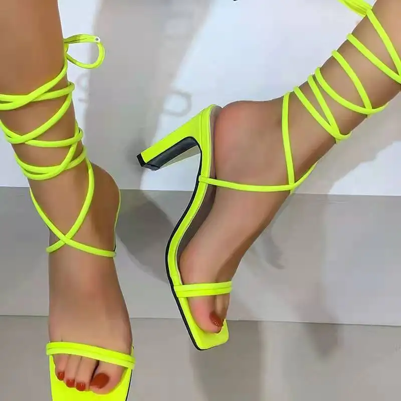 

2021 Women's Sandals Summer New Cross Ankle Strap Open Toe Square Toe Sandals Outdoor Comfortable Lightweight Open Toe Sandals