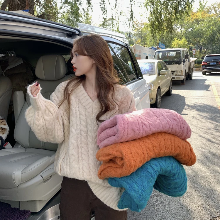 

Twist Sweater For Women's Wear In Autumn And Winter